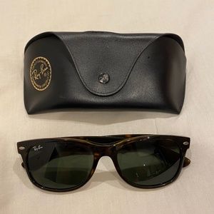 Rayban New Wayfarers - Dark Tortoise with Dark Green Lenses